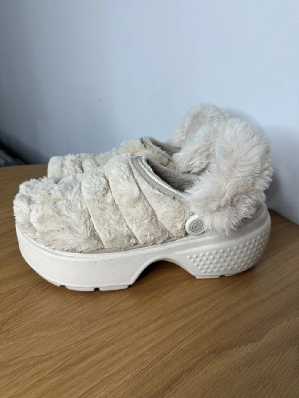 Crocs Quilted Stucco Stomp Faux Fur Pivot Strap Platform Clogs M9 W11